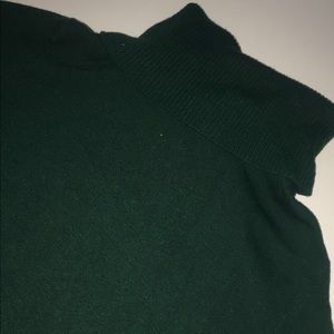 Forever 21 green turtle neck sweatshirt